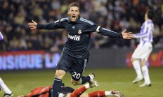 米兰APP下载-切特·霍姆格伦，美加墨世界杯之夜的唯一焦点