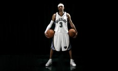 米兰体育app-神话重演，库尔图瓦神级封堵与希腊铁血压制，奥地利防线如何被彻底击穿？