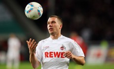 米兰体育网页版-戈麦斯一锤定音！曼联力克韩国劲旅，争冠之路扫清关键障碍