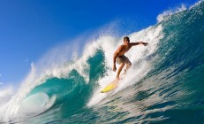 米兰体育-从大浪体育中心到巴林赛道，深圳队与贝恩，两种过关的城市寓言