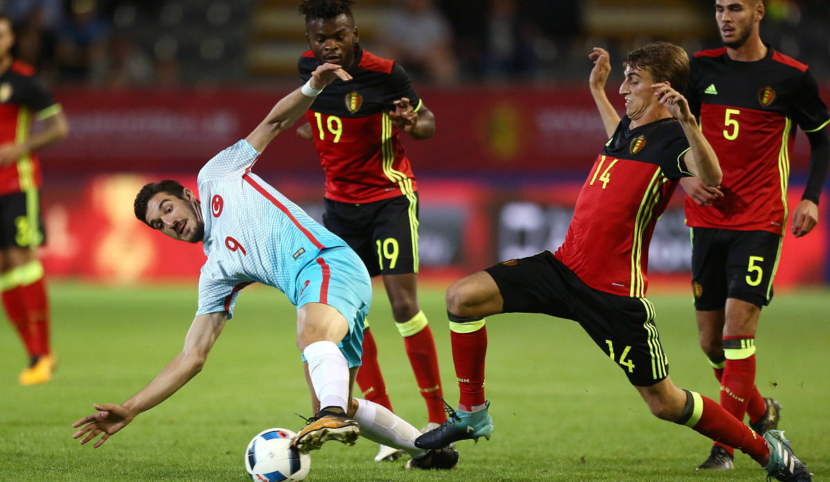 欧洲杯预选赛决战即将打响，谁会笑到最后见证辉煌