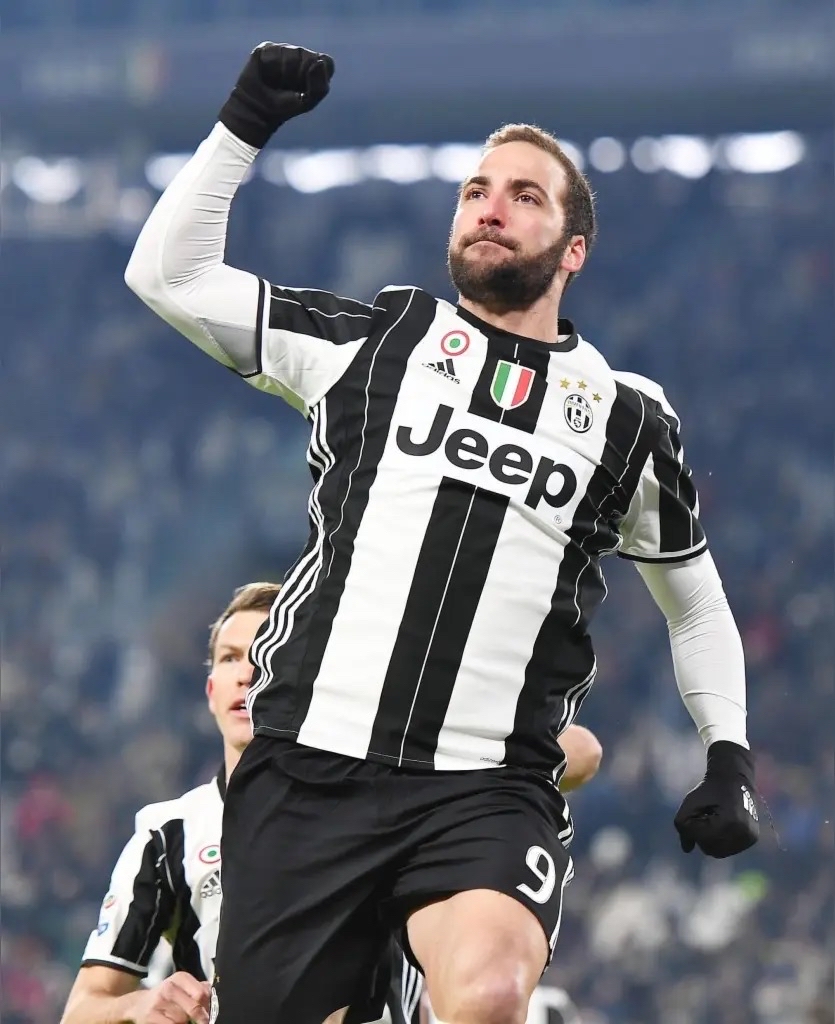 关于尤文图斯主场大胜，表现令人赞叹的信息