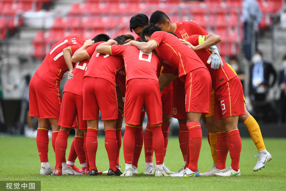 包含韩国鏖战曼联，梅西扛起全队的词条