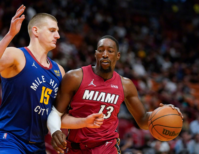 法国队横扫韩国队，桃田贤斗刷新纪录的简单介绍