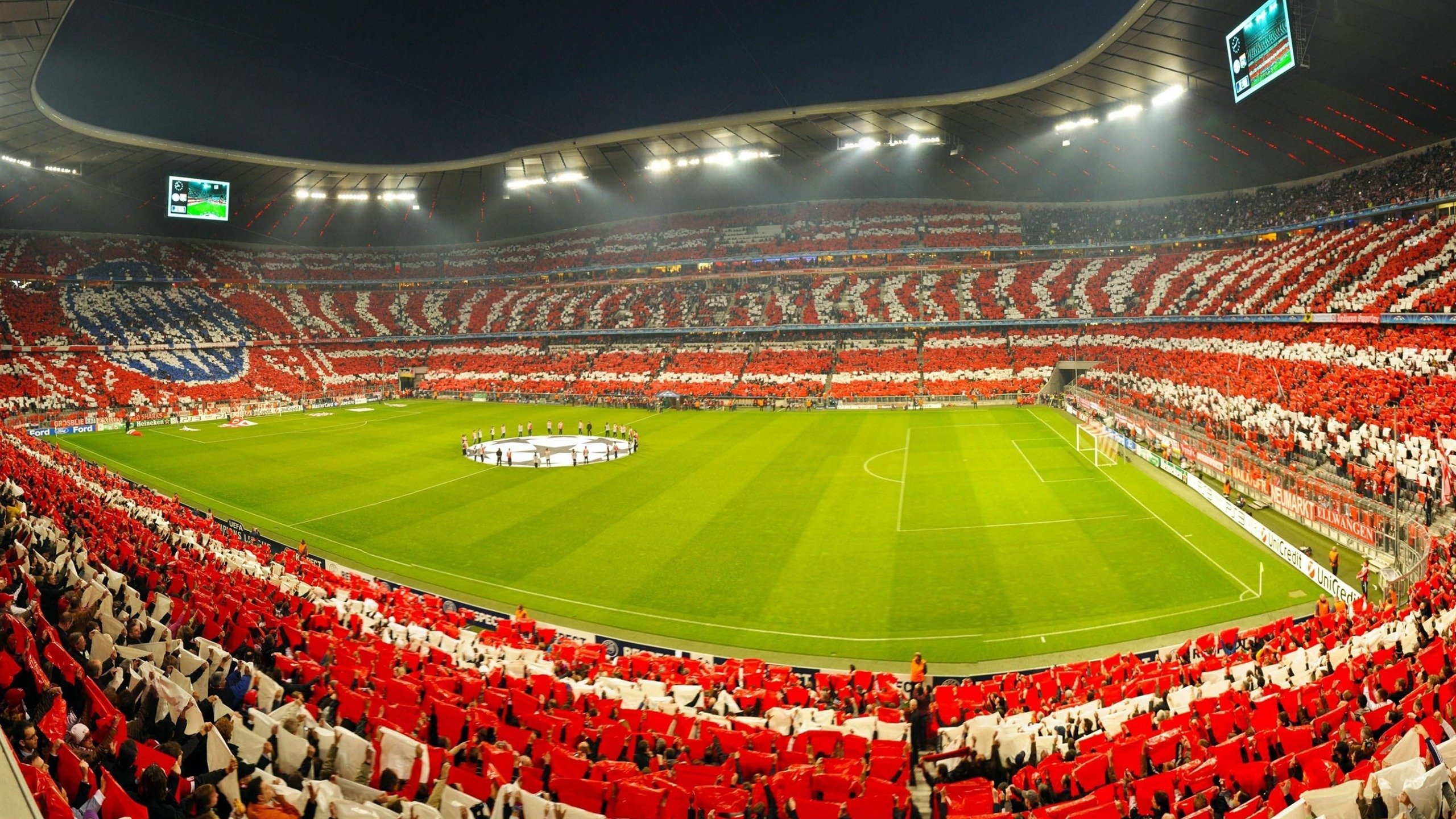 法拉利绝杀梅赛德斯，拉塞尔高光表现，一场策略与勇气的胜利