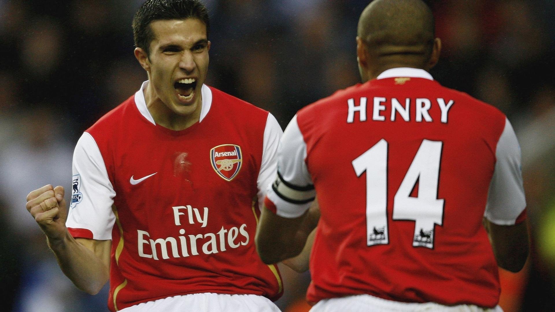 赛道上的王朝更迭，梅赛德斯全面碾压雷诺，周冠宇惊艳四座开启新纪元